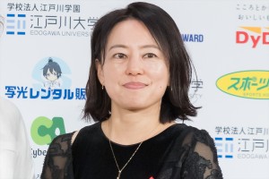 塚原あゆ子監督、「第49回報知映画賞」表彰式に登場