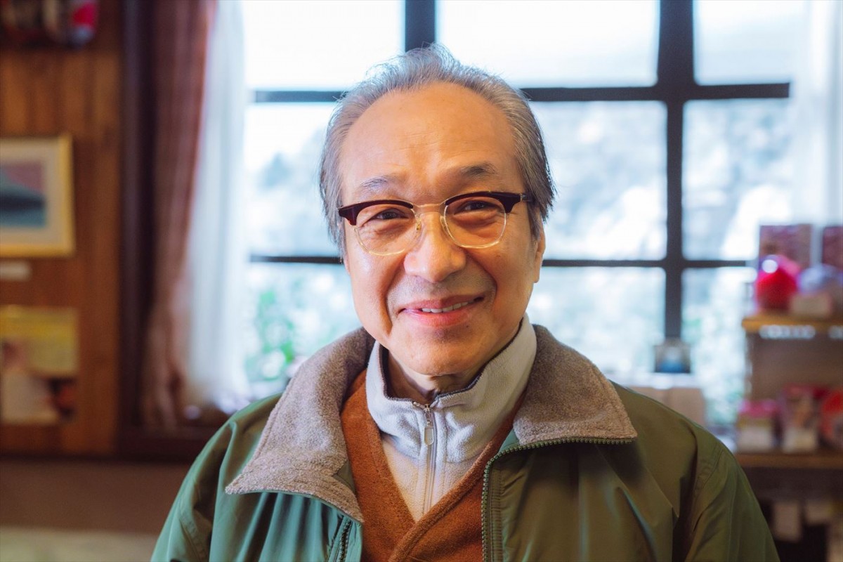 脚本・バカリズム×主演・市川実日子『ホットスポット』本編映像初公開！　小日向文世の出演も決定