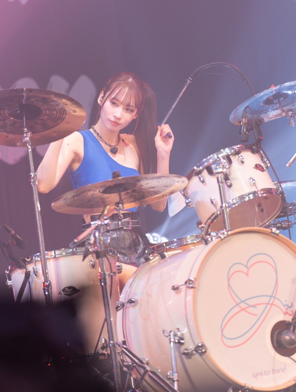 “日本一美しいドラマー”大野真依、過去一攻めたオフショット公開　クラファンで写真集作成中