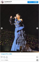 卒業セレモニーでのドレス姿を披露した櫻坂46・齋藤冬優花　※「齋藤冬優花」インスタグラム