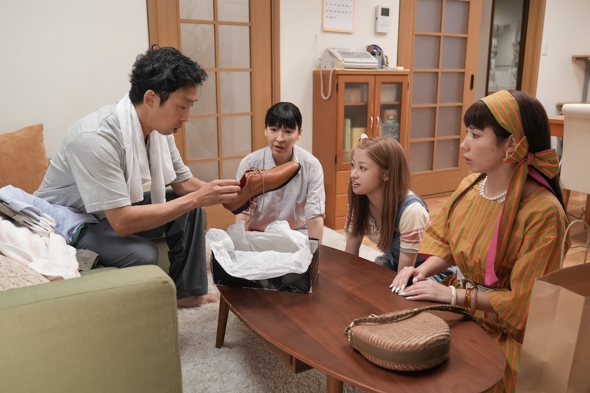 『おむすび』“ナベさん”緒形直人、“歩”仲里依紗に見せた不器用な行動に反響「愛おしい」「泣ける」