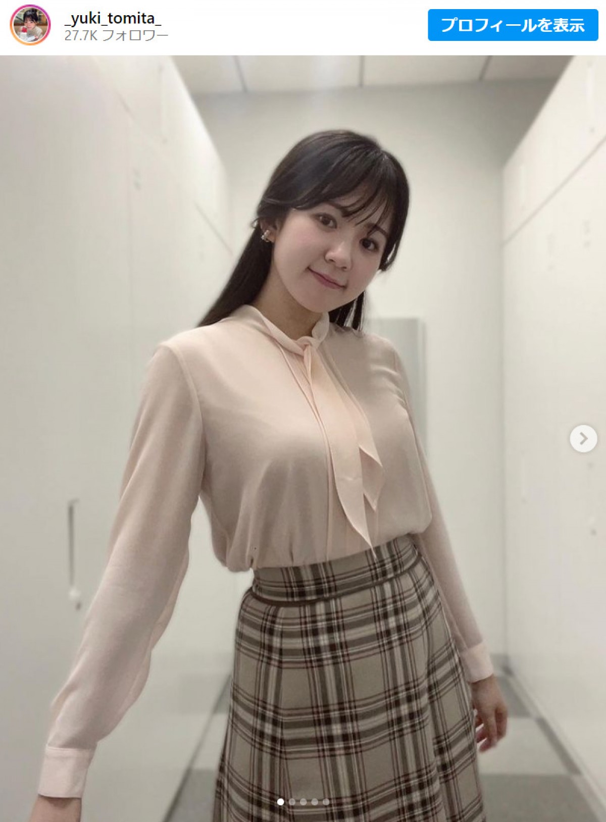 テレビ東京・冨田有紀アナ、抜群スタイルの衣装姿に「美女」「清楚で美人で綺麗」