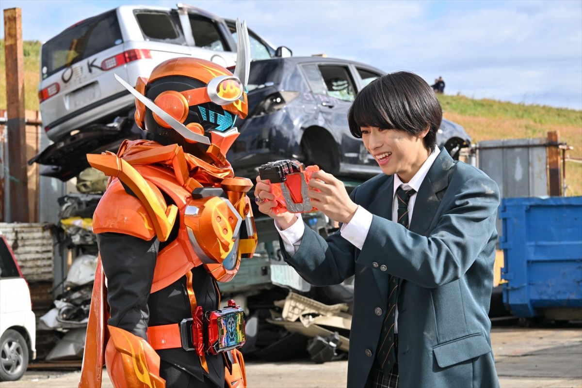 『仮面ライダーガッチャード』第18話「駆け抜けろ！進化のファイヤーロード！」、ガッチャードにメラメラの新フォーム登場