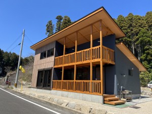 佐賀に“ノマド宿泊施設”が誕生！　屋根裏部屋がモチーフの空間で引きこもりを堪能