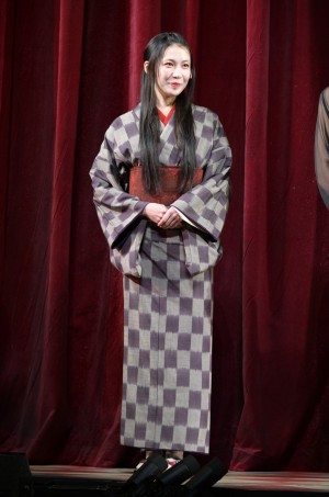 村川絵梨、舞台『テラヤマキャバレー』舞台挨拶に登場