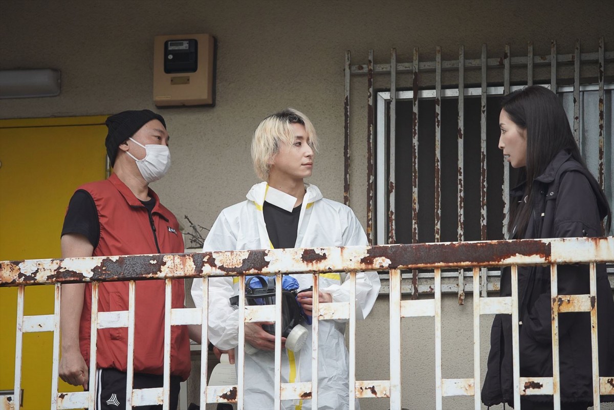 土屋太鳳、Snow Man・佐久間大介らと内田英治監督の姿を収めた映画『マッチング』メイキング写真到着