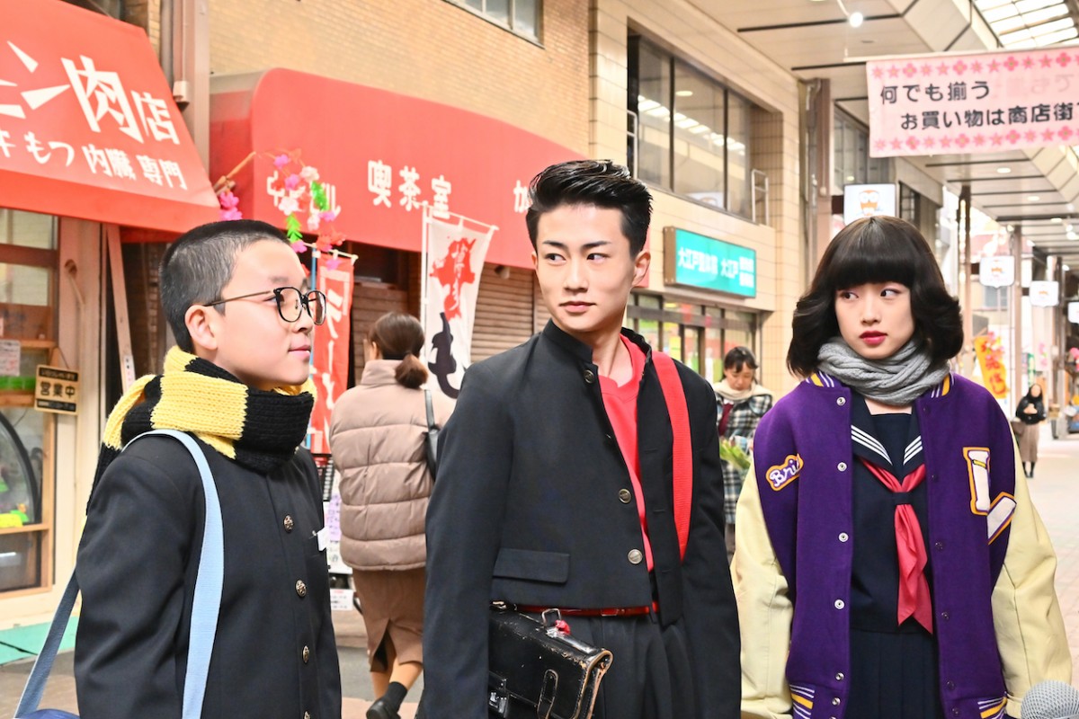 『不適切にもほどがある！』第3話　“市郎”阿部サダヲ、バラエティ番組へ出演する“純子”河合優実に同行
