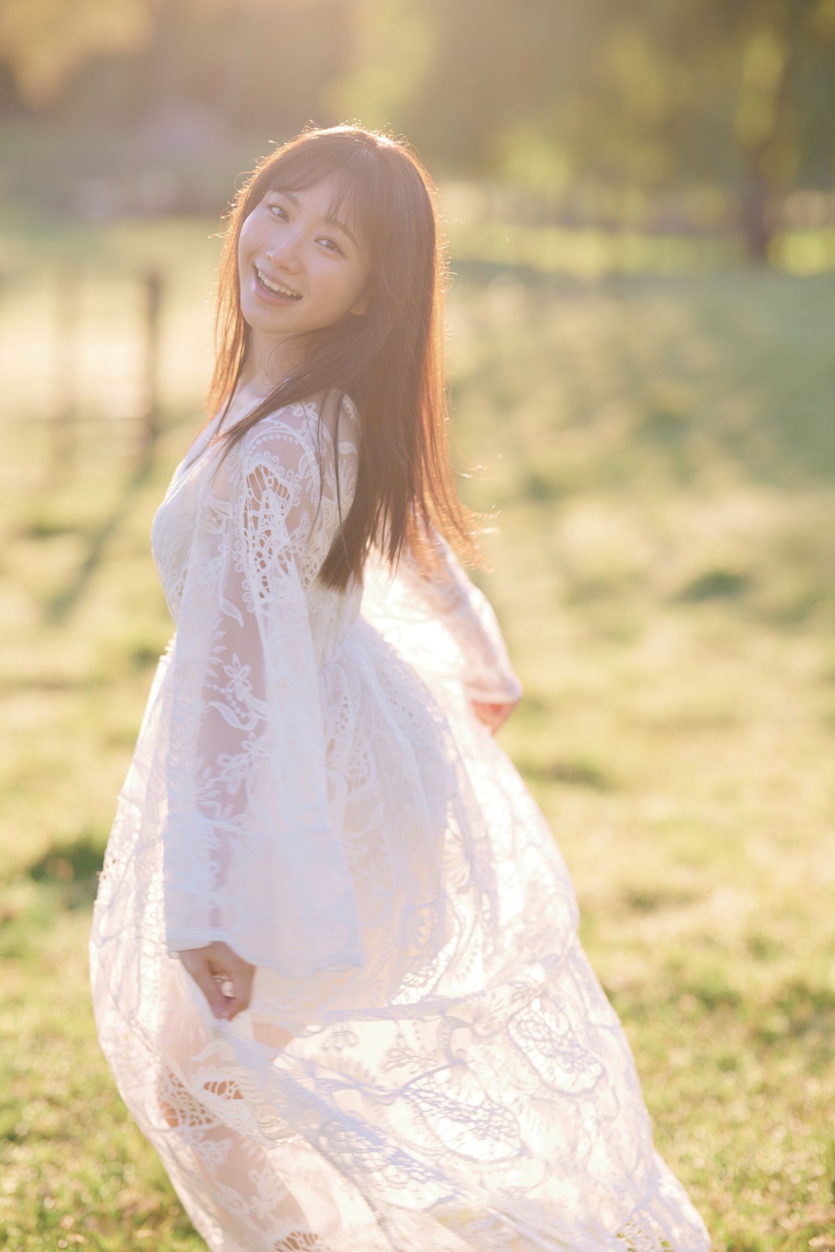 青山なぎさ、25歳の現在地とこれから　「新しい世界を知るきっかけになるような人に」