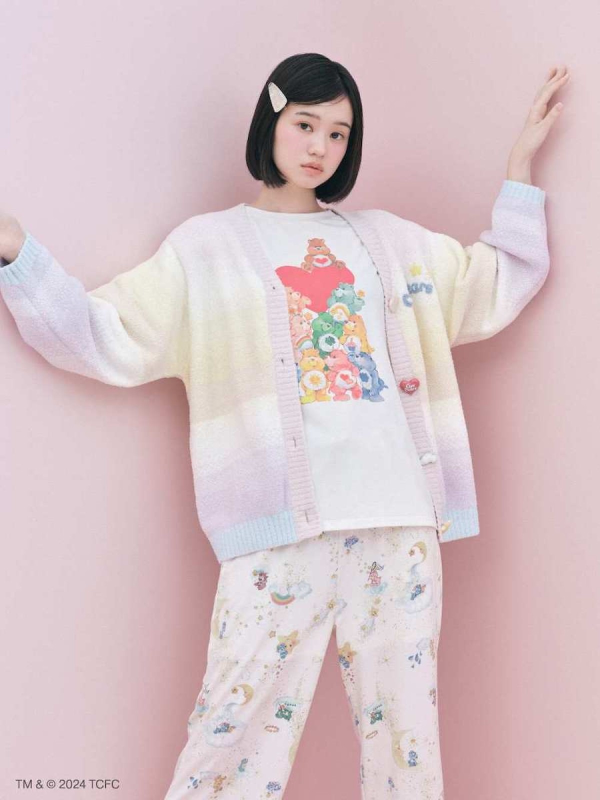 ケアベア×「SNIDEL HOME」がコラボ! カラフルなウェア&くま耳ヘアバンドなど展開