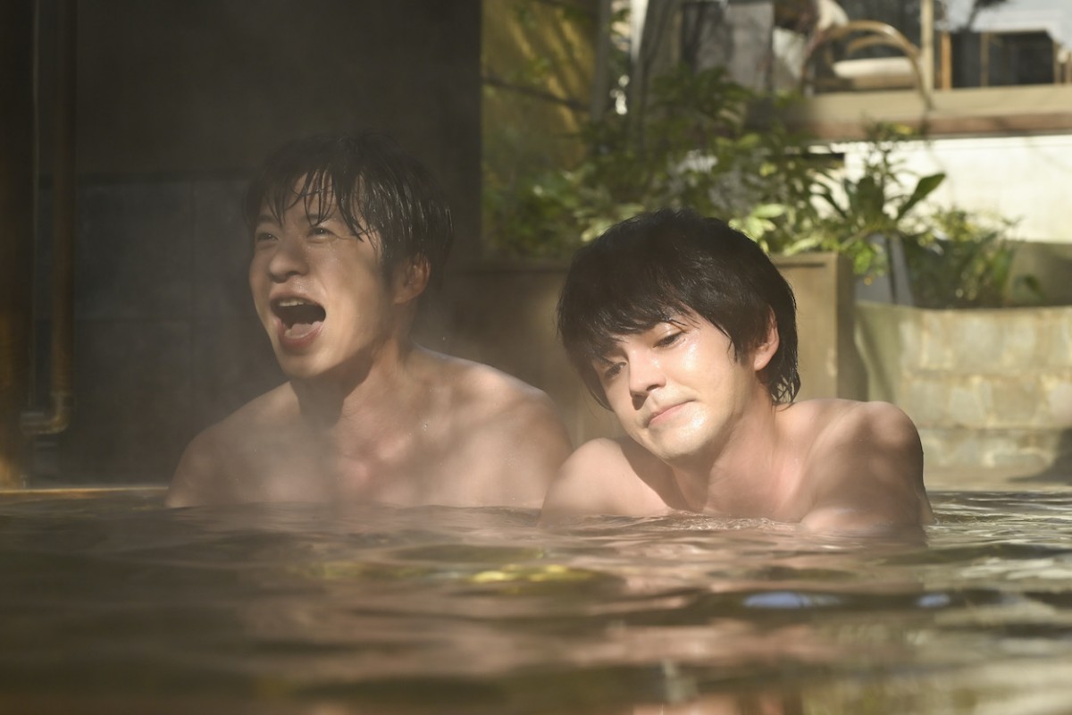 『おっさんずラブ‐リターンズ‐』“春田”田中圭＆“牧”林遣都、陶芸バックハグにネット悶絶「尊すぎて苦しい」