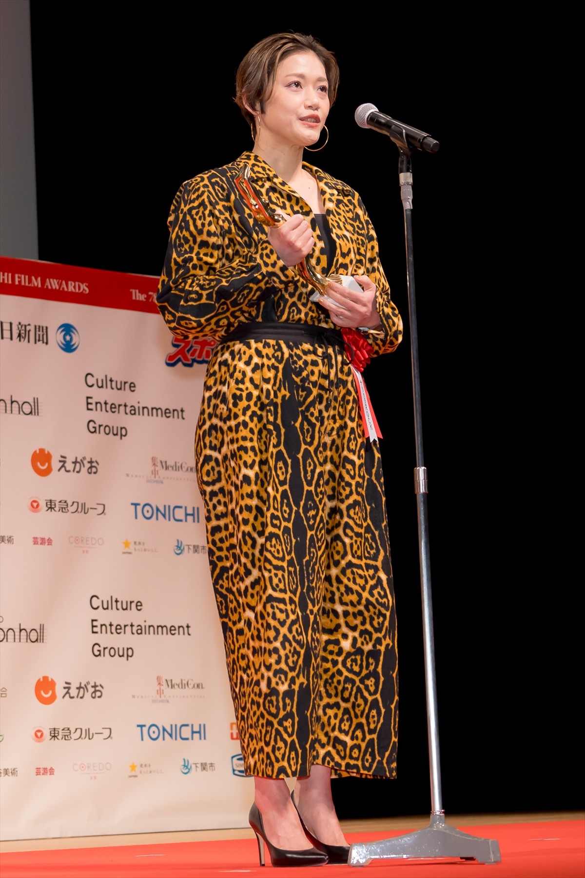 杉咲花、女優主演賞を受賞「この先も粛々と作品に向き合っていきたい」＜毎日映画コンクール＞