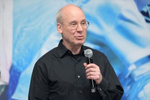 ジョン・ケアード、舞台『千と千尋の神隠し』製作会見に登場