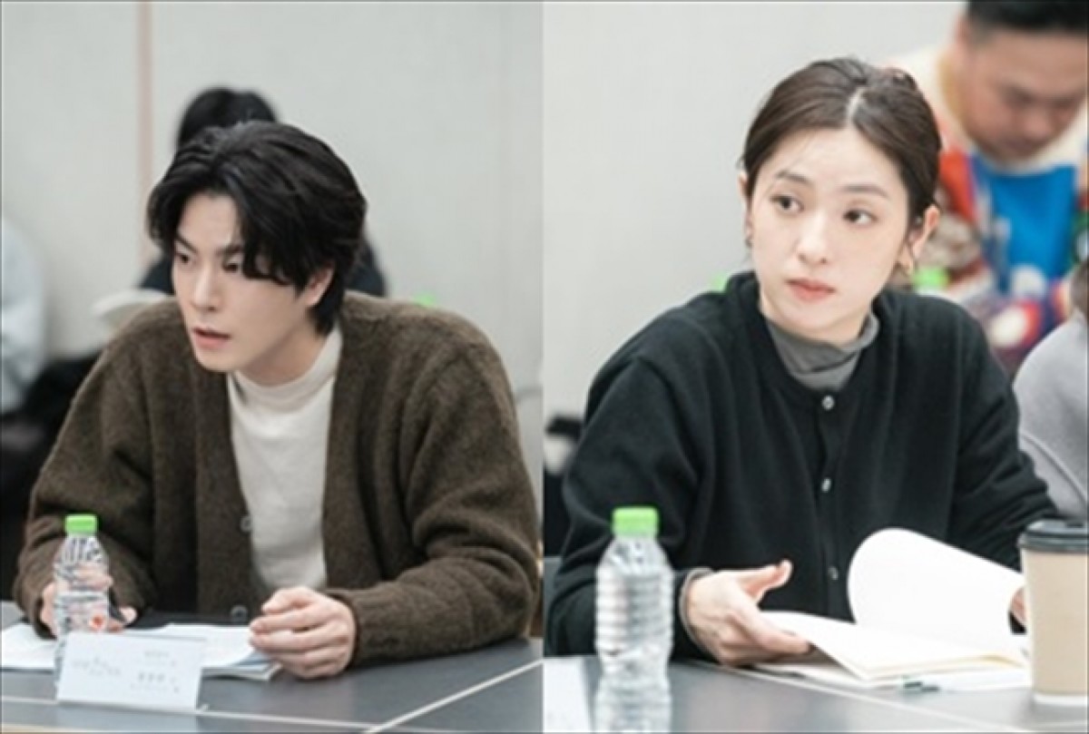 坂口健太郎、韓国ドラマで異例の日本人俳優主演　イ・セヨン、ホン・ジョンヒョン、中村アンら集結の本読み風景公開