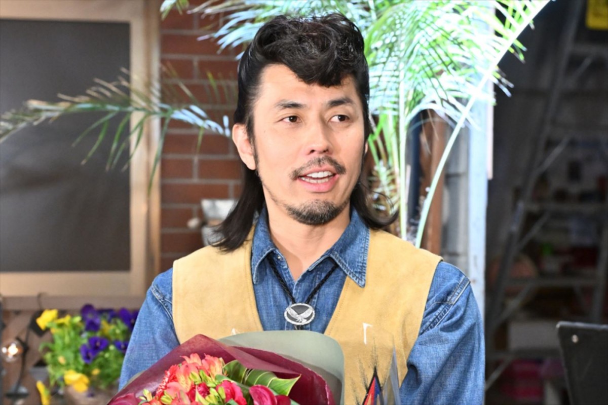 『不適切にも』阿部サダヲ、仲里依紗、磯村勇斗、河合優実らキャスト陣が笑顔でクランクアップ！