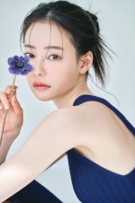 5月29日発売の「WHITE graph 011」（講談社）先行カット