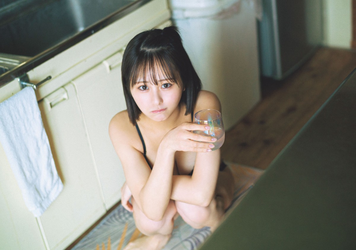 YouTuber美女「初めてのお泊まり温泉デート」グラビアで“カノジョショット”連発