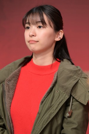 鳴海唯、ドラマ24『君が獣になる前に』記者会見に登場