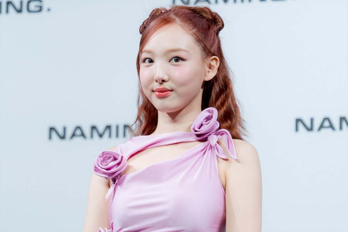 TWICE・ナヨン、美しさを保つ秘訣はスキンケア　情報はメンバーにも共有