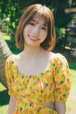 「日向坂46 高本彩花 1st写真集」より