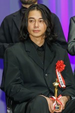 東出昌大、第33回日本映画批評家大賞授賞式に登場