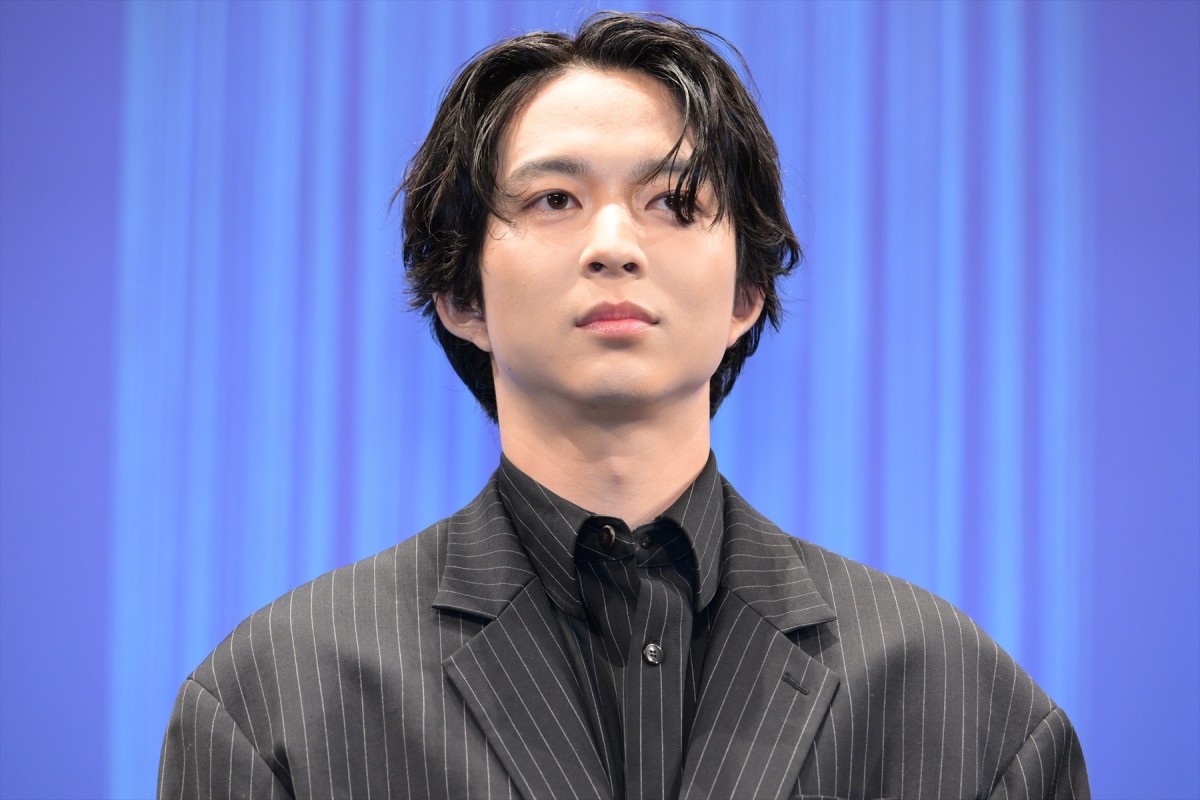 永野芽郁、舞台挨拶中ハプニングに見舞われた高橋文哉に神対応　観客沸かせる