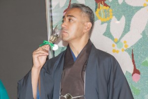 市川海老蔵、「お茶の文化創造博物館」「お〜いお茶ミュージアム」オープニングセレモニーに登場