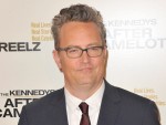 『フレンズ』マシュー・ペリーさんの死を当局が捜査開始