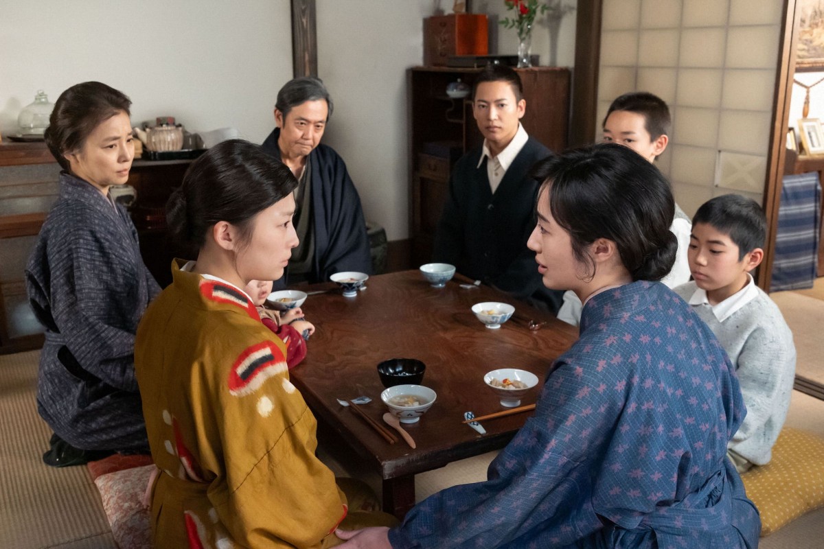 明日の『虎に翼』“寅子”伊藤沙莉、体調が優れない“直言”岡部たかしの秘密を知る