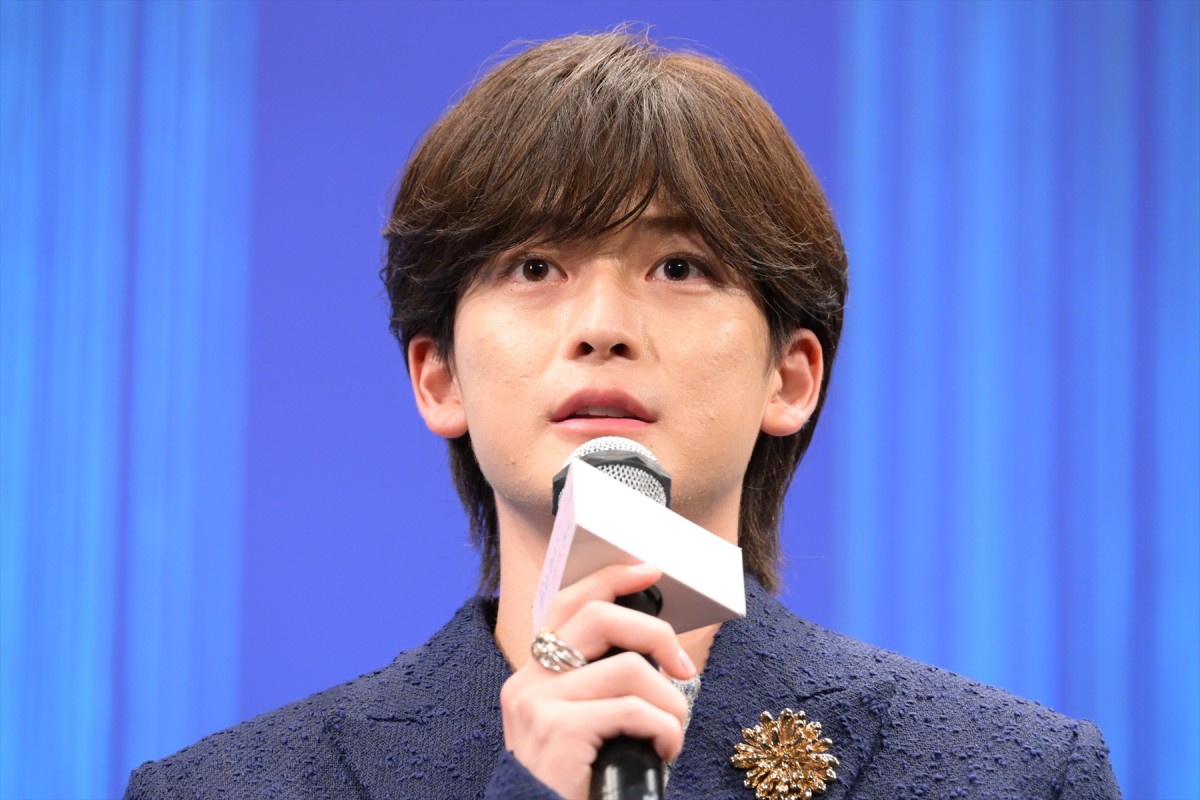 永野芽郁、舞台挨拶中ハプニングに見舞われた高橋文哉に神対応　観客沸かせる