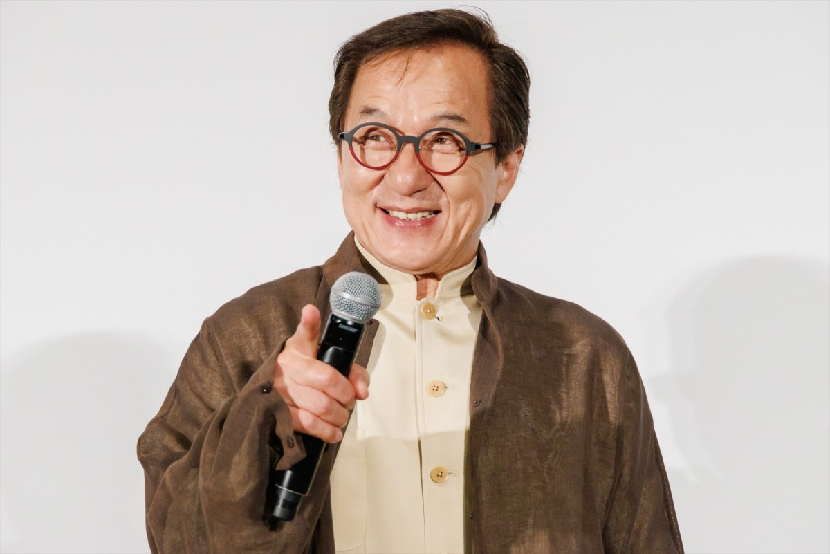 ジャッキー・チェン、13年ぶり来日で“生歌唱”　酔拳も披露しファン歓声