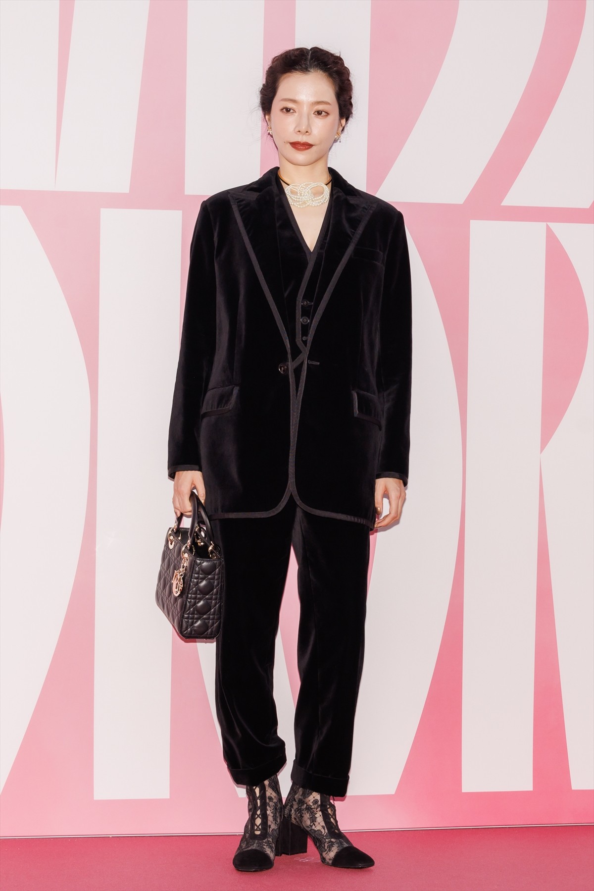 山下智久、BLACK PINK・ジス、ナタリー・ポートマンら豪華ゲストが集結「ミス ディオール 展覧会 ある女性の物語」