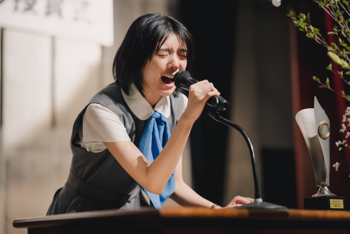 映画『新米記者トロッ子 私がやらねば誰がやる!』場面写真
