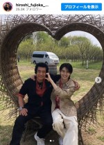 藤岡弘、息子・藤岡真威人と親子ショット　「笑ったお顔そっくり」「親子2代男前俳優」