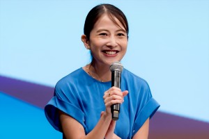 日比麻音子・TBSアナウンサー、金曜ドラマ『笑うマトリョーシカ』キャスト登壇制作発表で司会を担当