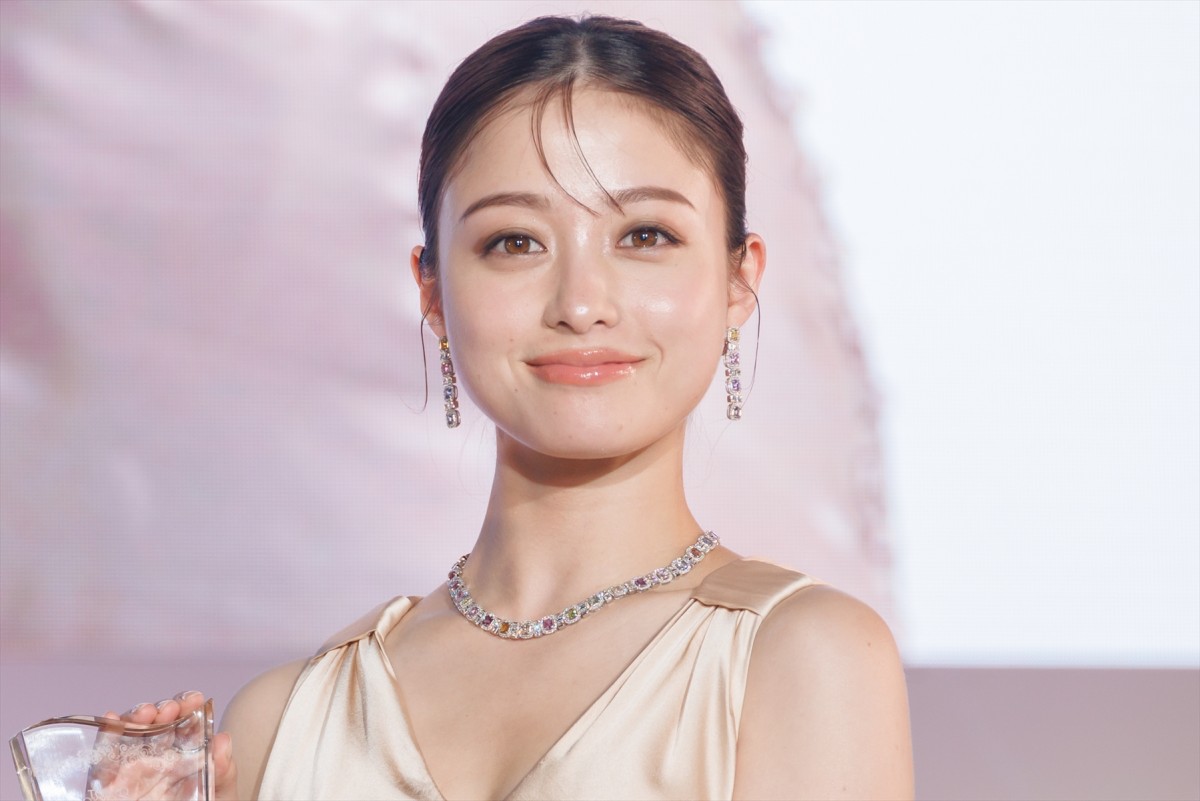 瀬戸康史、結婚指輪への思い入れ語る「やっぱり家族のために頑張っている」