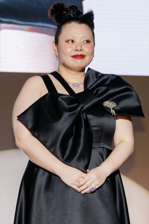 渡辺直美、第35回 日本ジュエリー ベストドレッサー賞 表彰式に登場