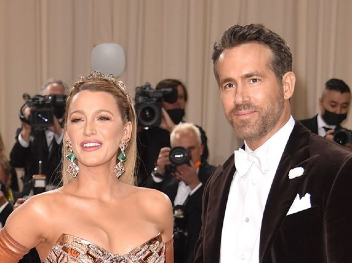 ブレイク・ライヴリー&ライアン・レイノルズの第4子、セレブの代父母が明らかに