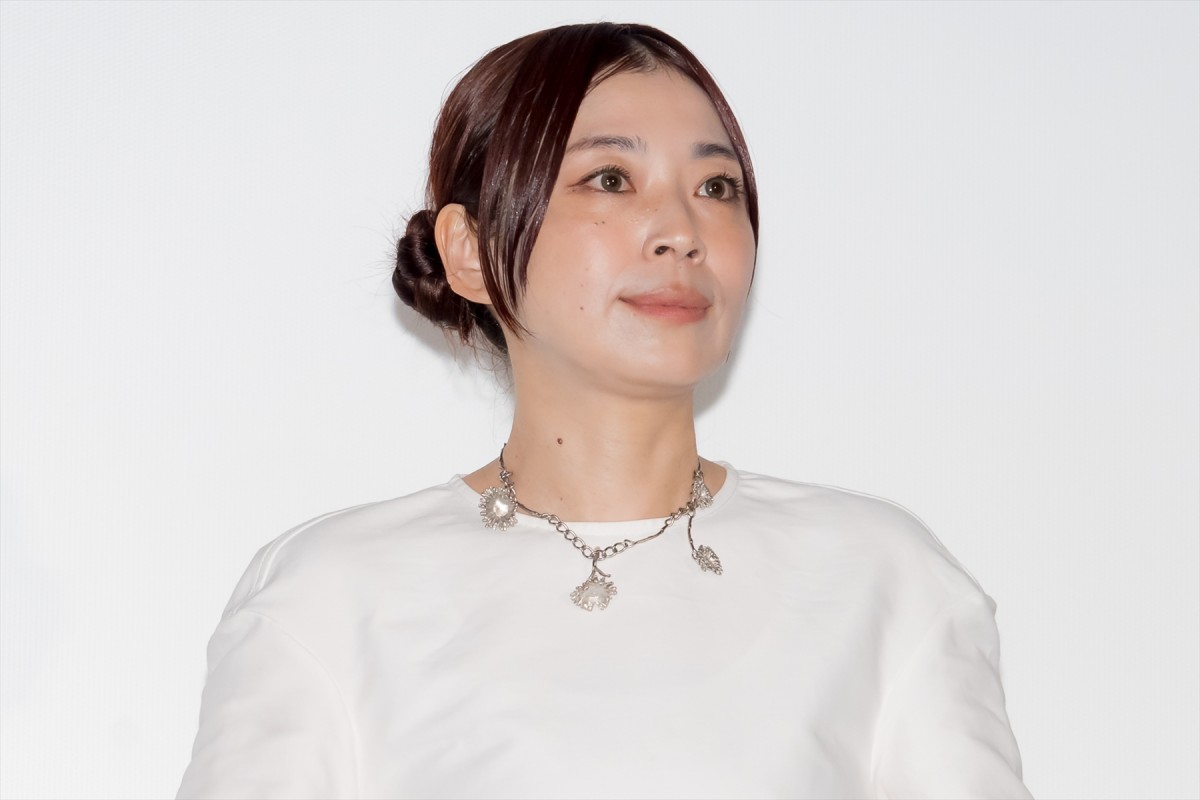 やす子、誕生日サプライズに喜び　26歳の抱負を明かす「目の前のことをコツコツ」