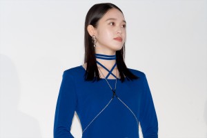 高石あかり、映画『きみの色』初日舞台挨拶に登場