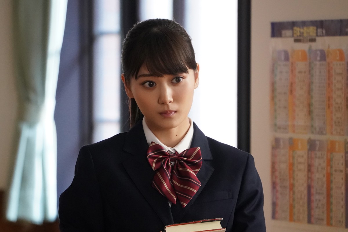 『降り積もれ孤独な死よ』“燈子”山下美月、衝撃過去告白もポニテ＆制服姿に称賛続々「似合いすぎ」