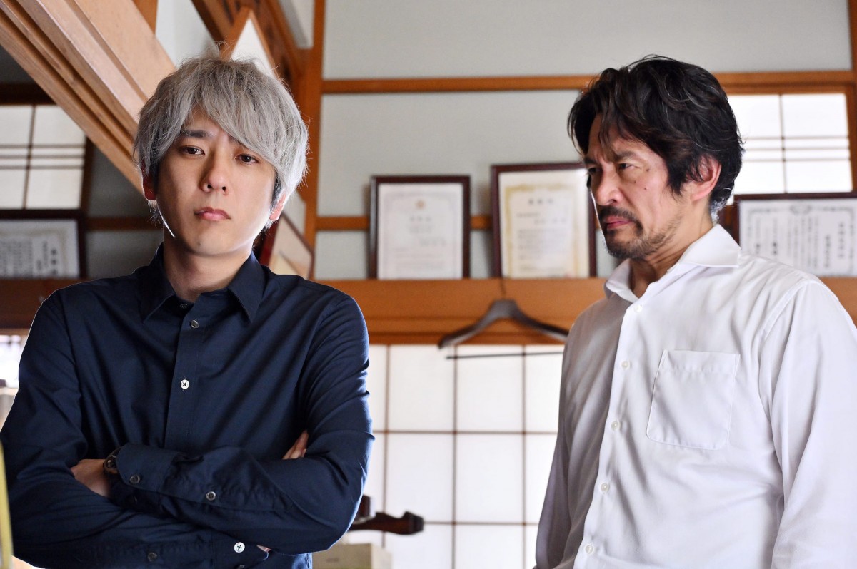 『ブラックペアン シーズン2』“天城”二宮和也と渡海の関係性が判明　急展開ラストにネット興奮「まじで神回」（ネタバレあり）