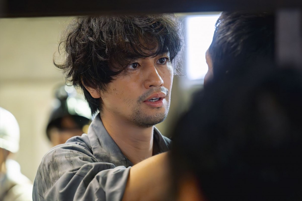 斎藤工、日曜劇場『海に眠るダイヤモンド』クランクイン！　「強靭なチームで一生懸命撮影を重ねています」
