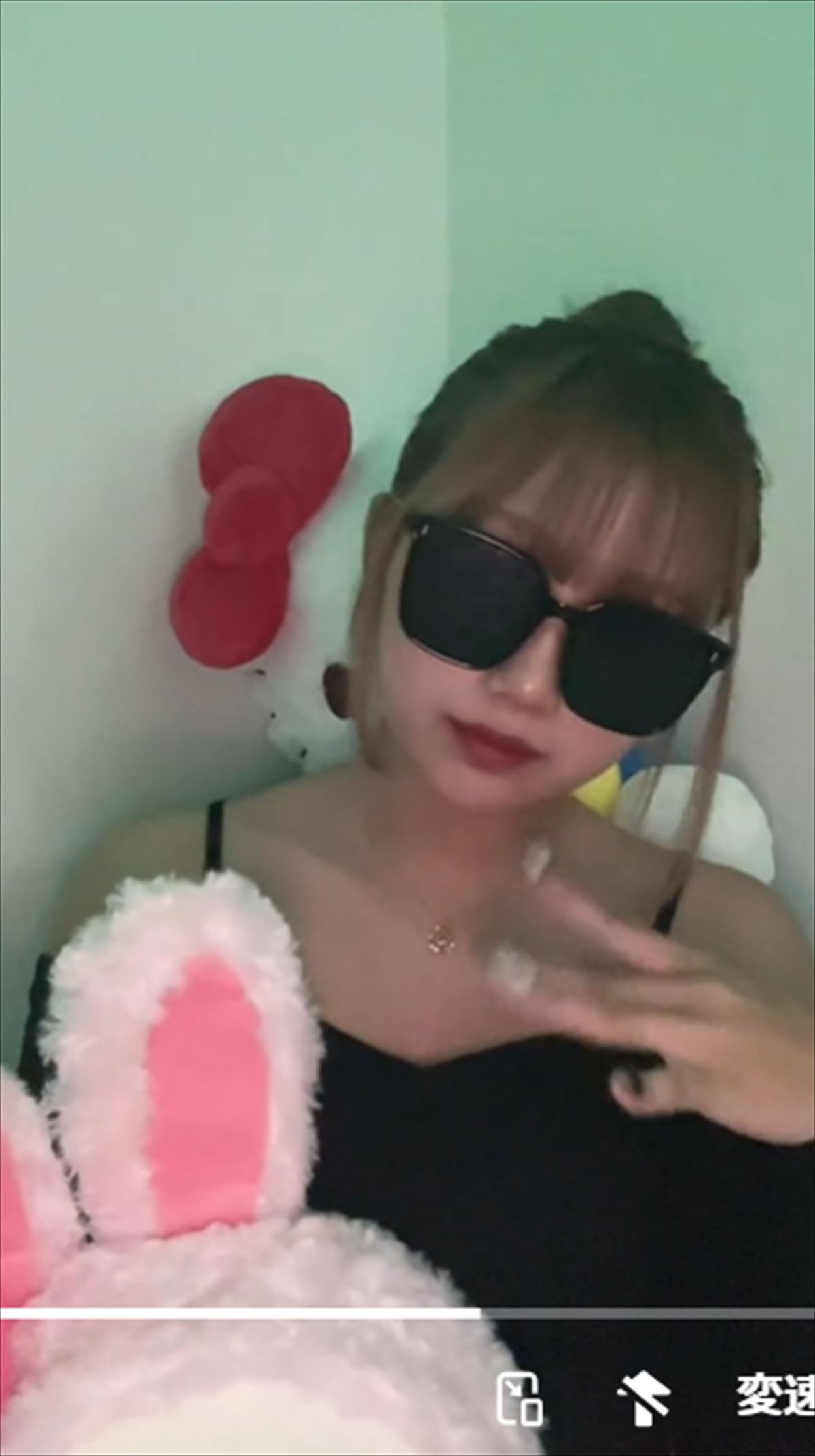 女優にラウンドガール、インフルエンサーまで　美女たちのかわいいネイルに「尊い」「どこまで綺麗になっちゃうんでしょう」