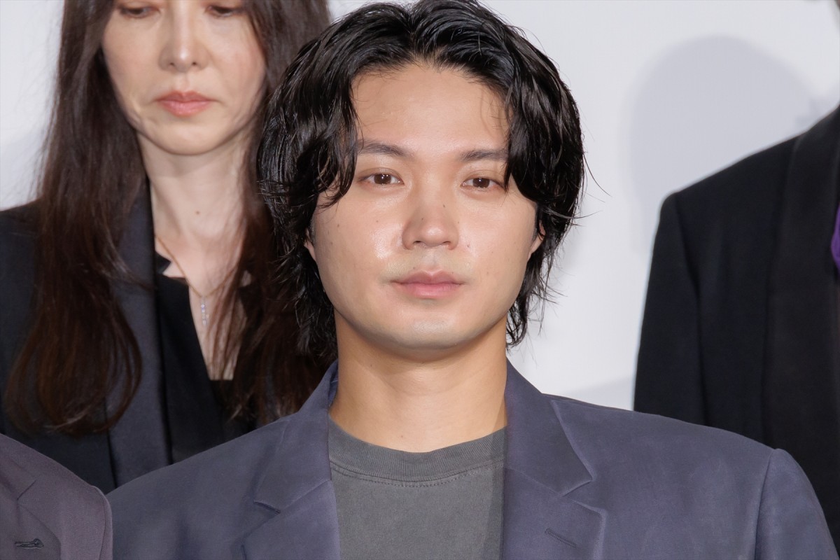 磯村勇斗「ショックを与えてしまった（笑）」　岸井ゆきのに見せた姿を“反省”