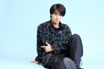 藤岡真威人