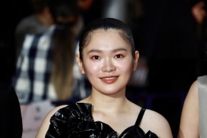 「第37回東京国際映画祭」オープニングレッドカーペットに登場した富田望生