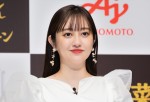 菊地亜美、「クノール贅沢野菜」ヌーヴォー2024解禁式に登場