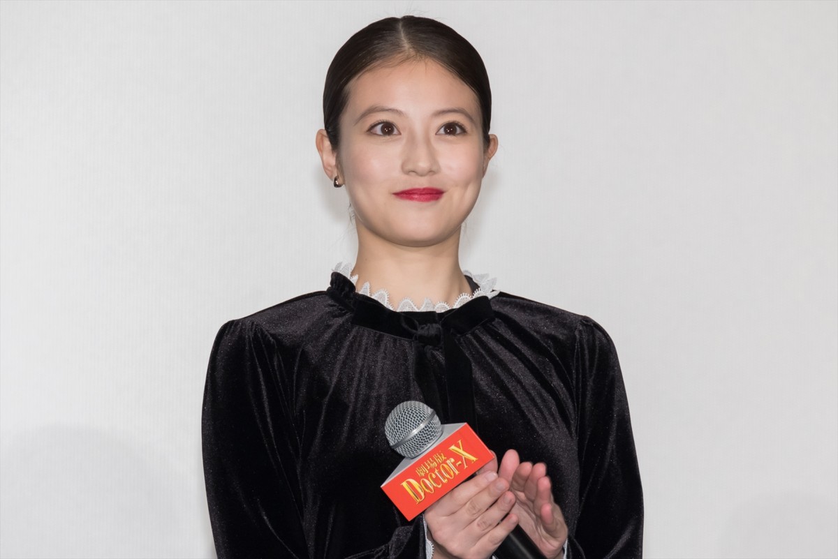 なにわ男子・西畑大吾との共演で米倉涼子「目が透き通りすぎていてぶっ倒れそう」