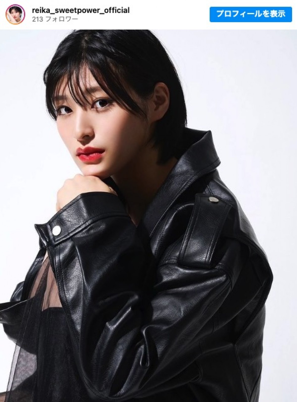 『Qros(キュロス)の女 スクープという名の狂気』に“キュロスの女”として出演中の黎架　※「黎架」インスタグラム