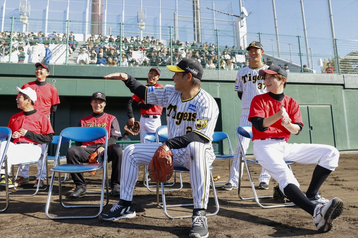 M‐1準優勝・バッテリィズ、佐藤隆太、鈴木福、高橋優斗、DeNA三浦大輔監らが野球対決に参戦！　あす放送『超アスリートvs芸能人』